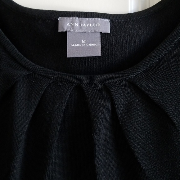 Ann Taylor Black Sleeveless Shell Size M - Picture 2 of 3